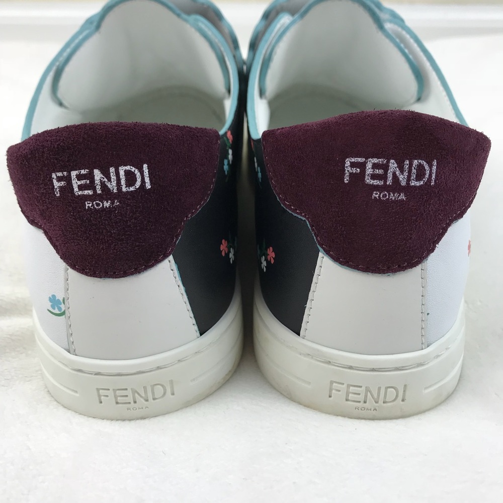 ❤️SOLD❤️ Fendi White Biscuit Floral Print Sneaker - Picture 6 of 8